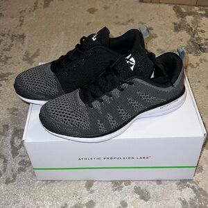 APL Techloom Pro Sneaker (women's)